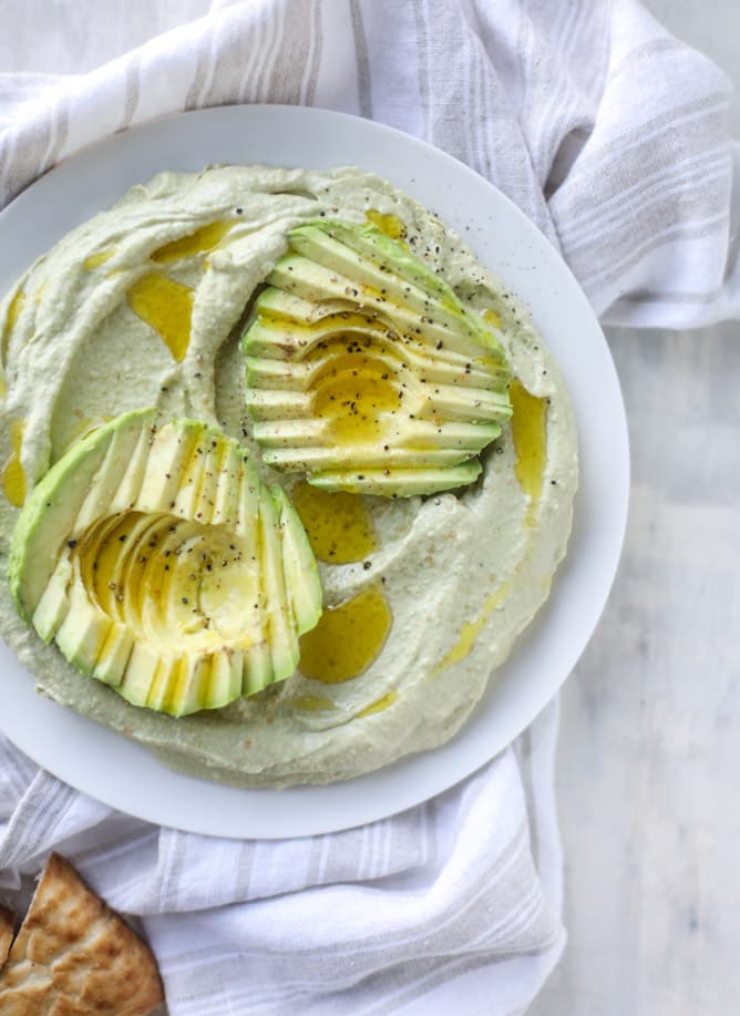 avocado hummus I howsweeteats.com