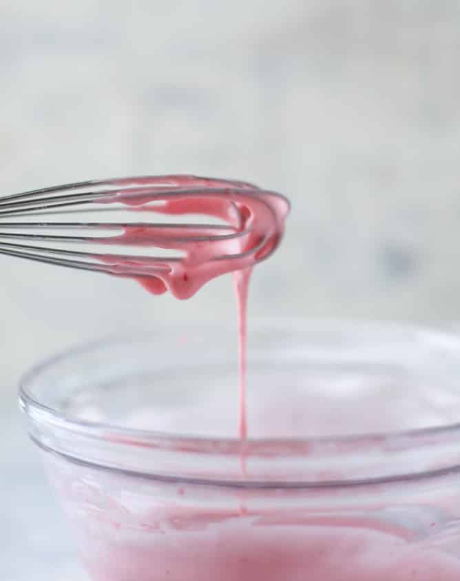 This blood orange coffee cake is made with greek yogurt and the most delicious blood orange glaze! Perfect for a winter breakfast or brunch! I howsweeteats.com #bloodorange #coffeecake