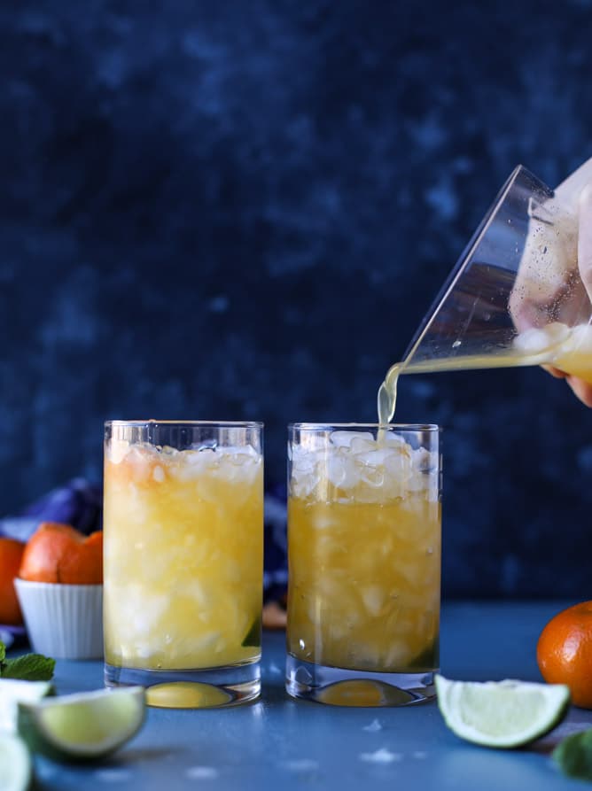 clementine vodka soda I howsweeteats.com