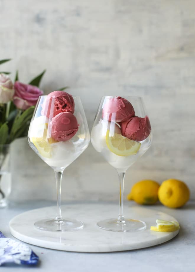 lemon raspberry prosecco floats I howsweeteats.com 