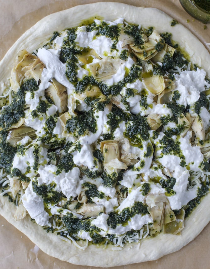 artichoke burrata pizza with lemon basil pesto I howsweeteats.com