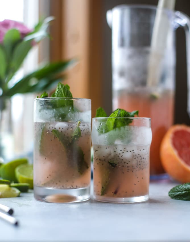 grapefruit mint chia refresher I howsweeteats.com