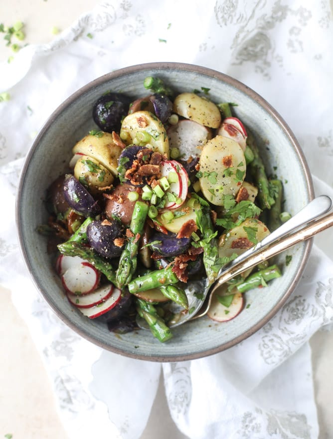 asparagus potato salad with hot bacon dressing I howsweeteats.com