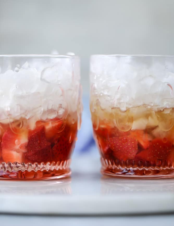 strawberry ginger smash I howsweeteats.com