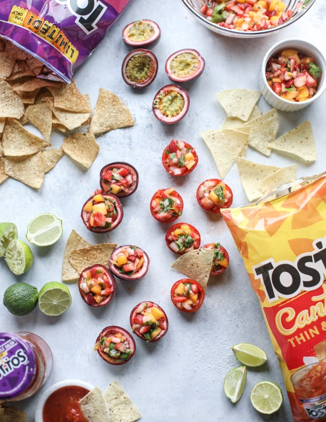 passionfruit strawberry salsa I howsweeteats.com