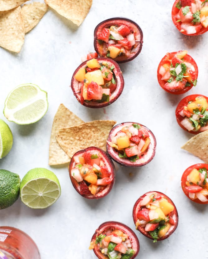passionfruit strawberry salsa I howsweeteats.com
