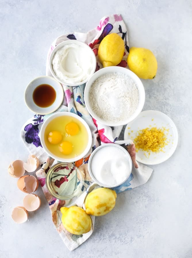 greek yogurt lemon loaf I howsweeteats.com