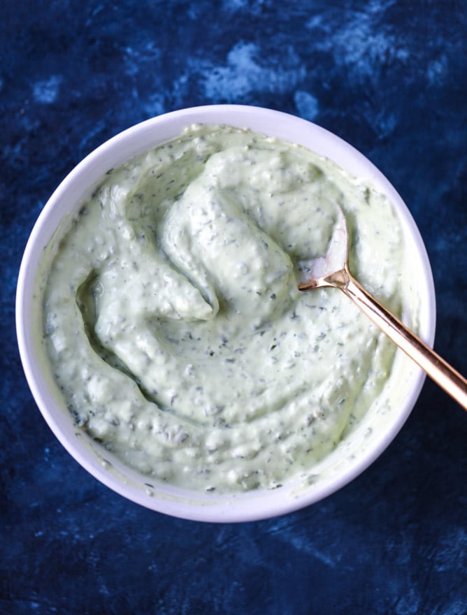 green goddess salmon burgers I howsweeteats.com 