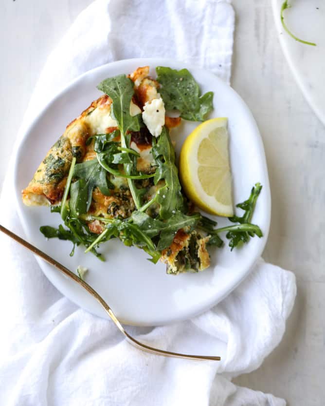 spring vegetable frittata with queso cheese and arugula I howsweeteats.com