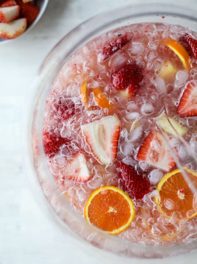 10 perfect cocktails for Mother's Day I howsweeteats.com 