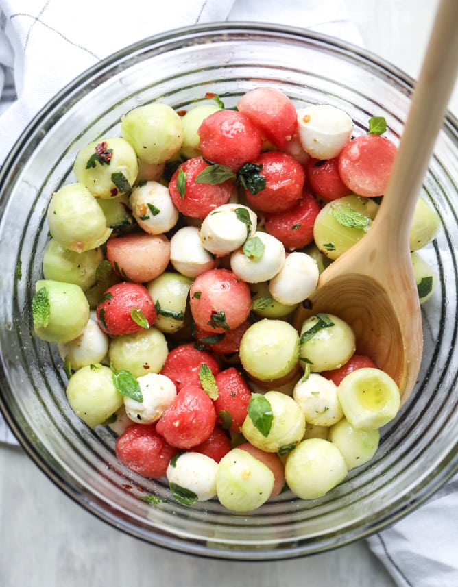marinated mozzarella melon salad (and 10 recipes for the 4th of july!) I howsweeteats.com 