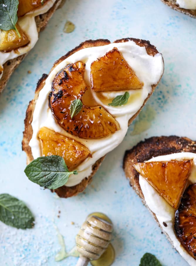 roasted pineapple ricotta toast I howsweeteats.com
