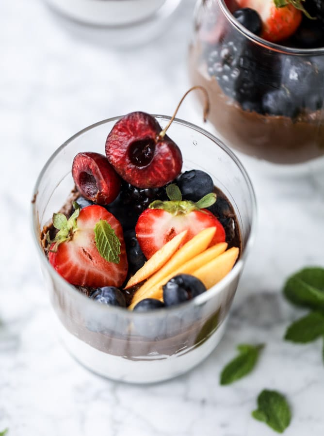 avocado chocolate mousse with summer fruit I howsweeteats.com
