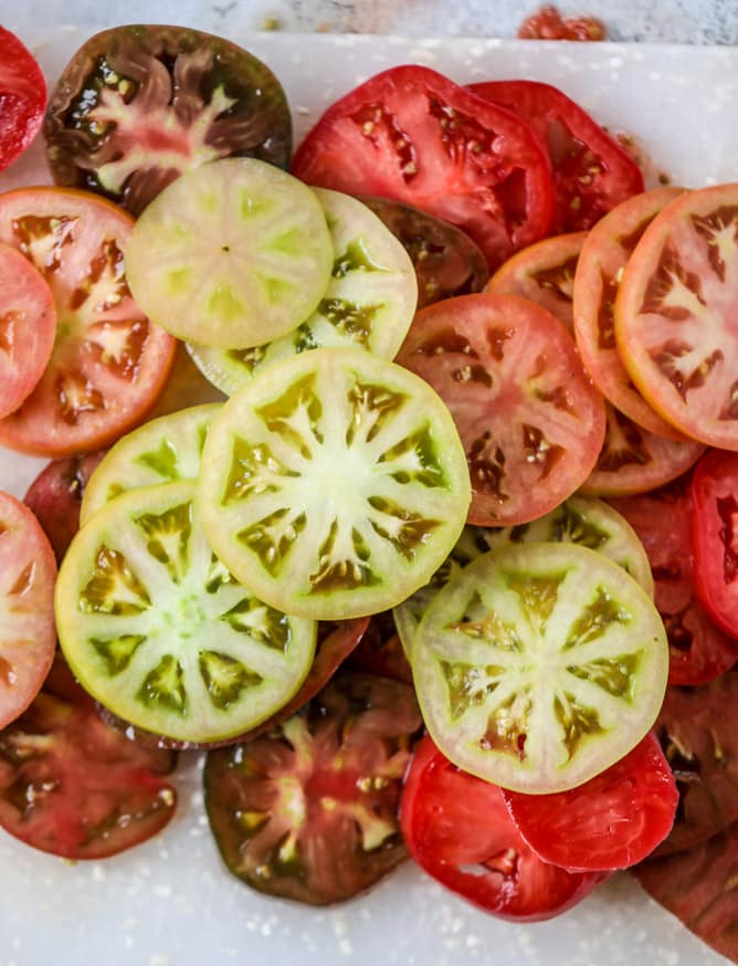 heirloom tomato garlic toast with basil whipped feta I howsweeteats.com
