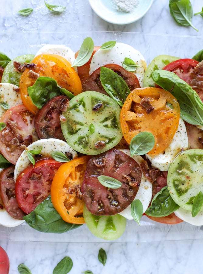 hot bacon caprese salad I howsweeteats.com