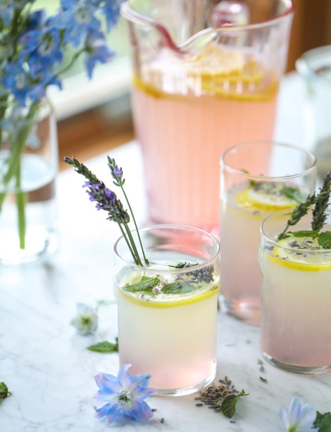 lavender mint lemonade recipe I howsweeteats.com