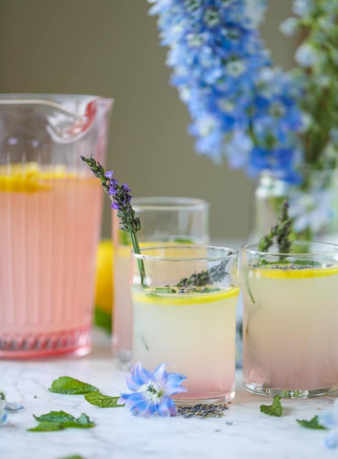 lavender mint lemonade recipe I howsweeteats.com