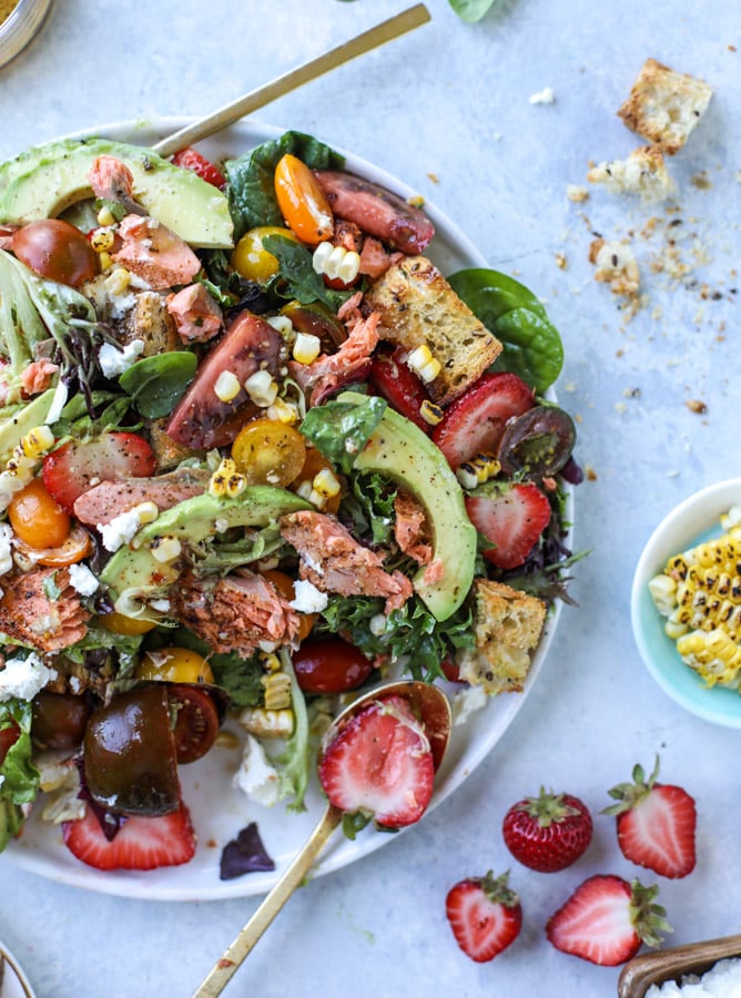 salmon strawberry panzanella salad I howsweeteats.com