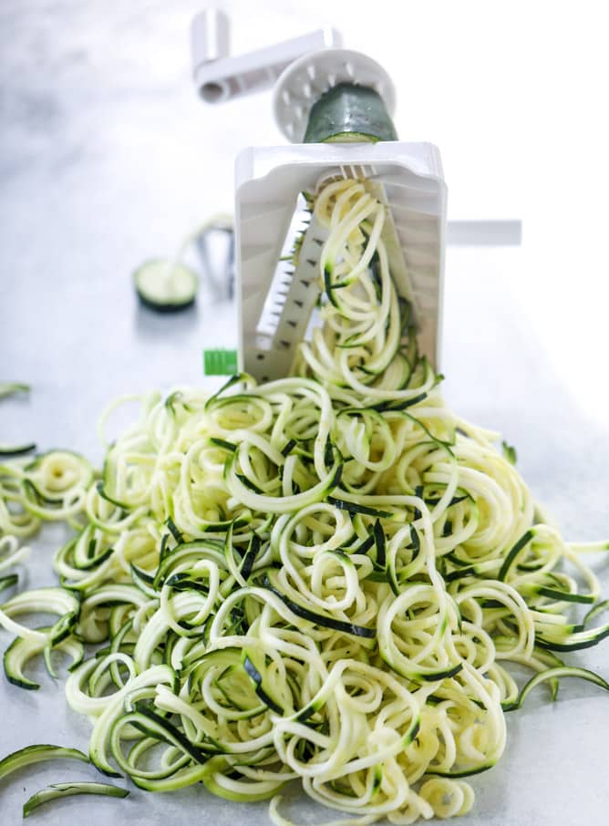 summer shrimp zoodle bowls I howsweeteats.com