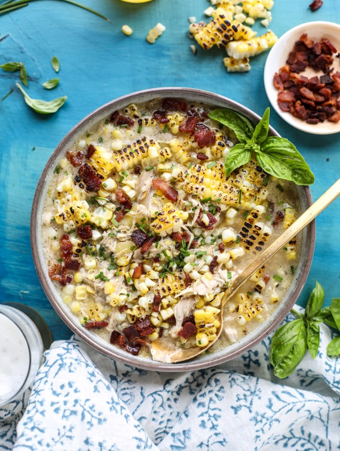 grilled corn, chicken and bacon chowder I howsweeteats.com