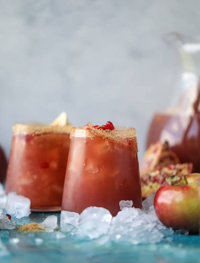 sparkling pomegranate cider punch I howsweeteats.com