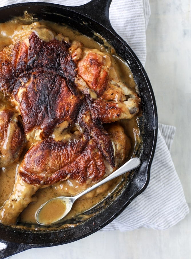 smothered skillet chicken with thyme butter mushrooms I howsweeteats.com