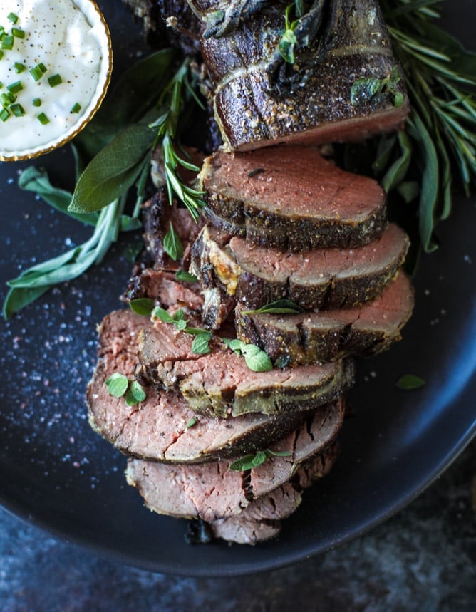 herb and butter roasted beef tenderloin I howsweeteats.com #beef #tenderloin #christmas #holidays #filet