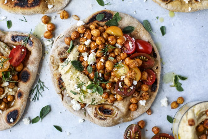 crunchy roasted chickpea pitas I howsweeteats.com #chickpeas #vegetarian 
