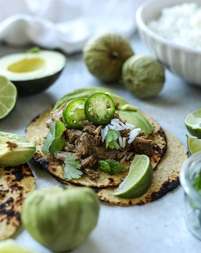 slow cooker pork chili verde I howsweeteats.com