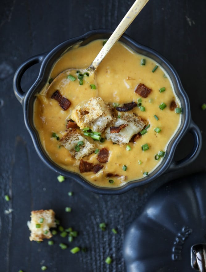 smoky pumpkin bisque with grilled cheese croutons I howsweeteats.com #pumpkin #soup #grilledcheese