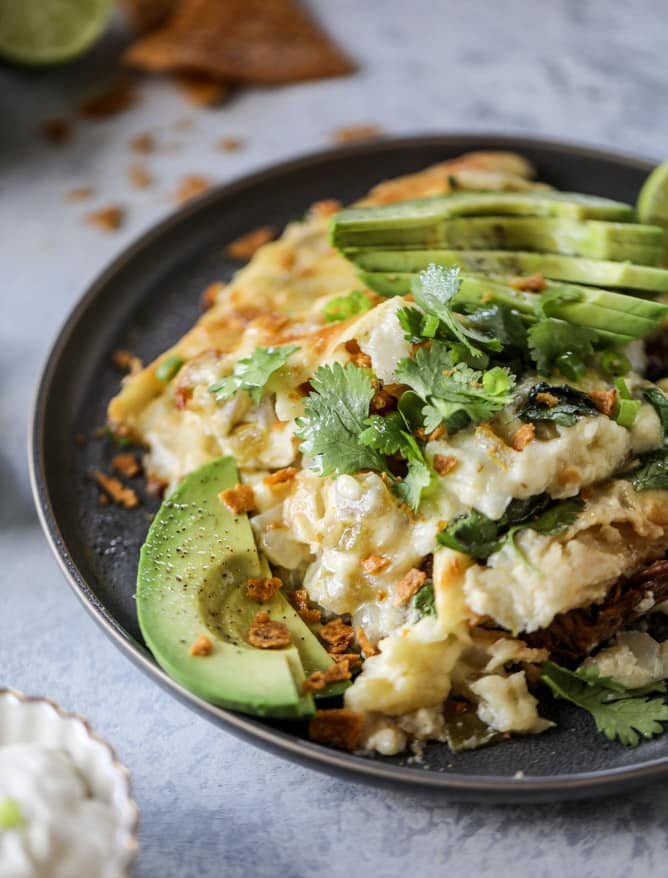 slow cooker shredded beef enchiladas I howsweeteats.com #beef #enchiladas #slowcooker