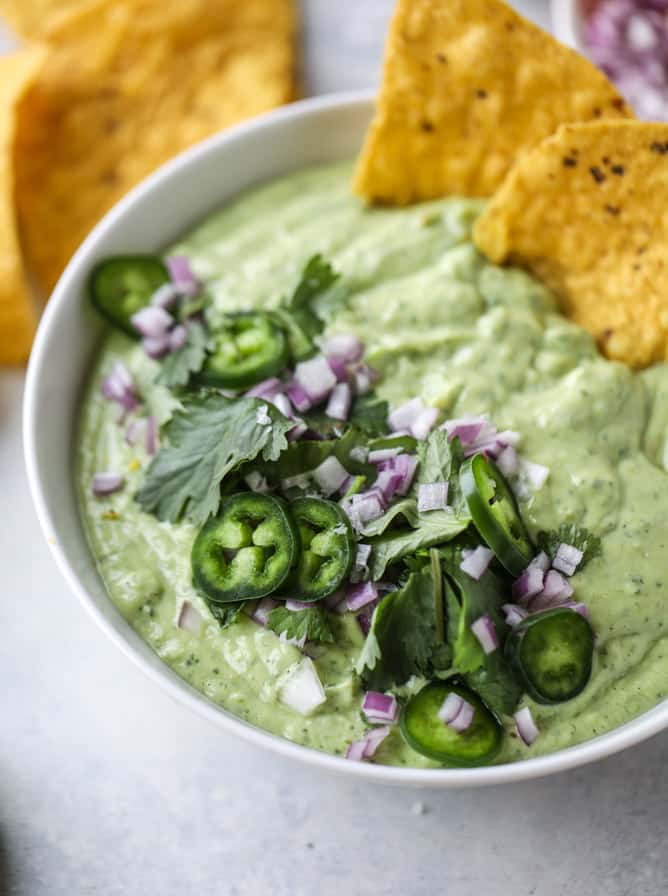 guacamole salsa I howsweeteats.com #guacamole #salsa #dip #avocado 