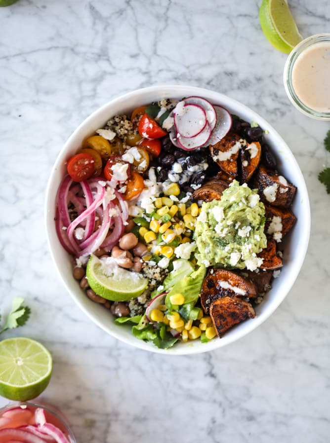 chipotle caramel sweet potato burrito bowls I howsweeteats.com #burritobowls #vegetarian #quinoa #sweetpotatoes 