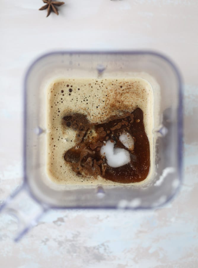 coconut chai power coffee I howsweeteats.com #coffee #coconut #chai #bulletproof #coconutoil