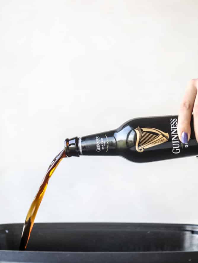 guinness short ribs with cheesy cauliflower mash I howsweeteats.com #slowcooker #guinness #shortribs #saintpatricksday #cauliflower