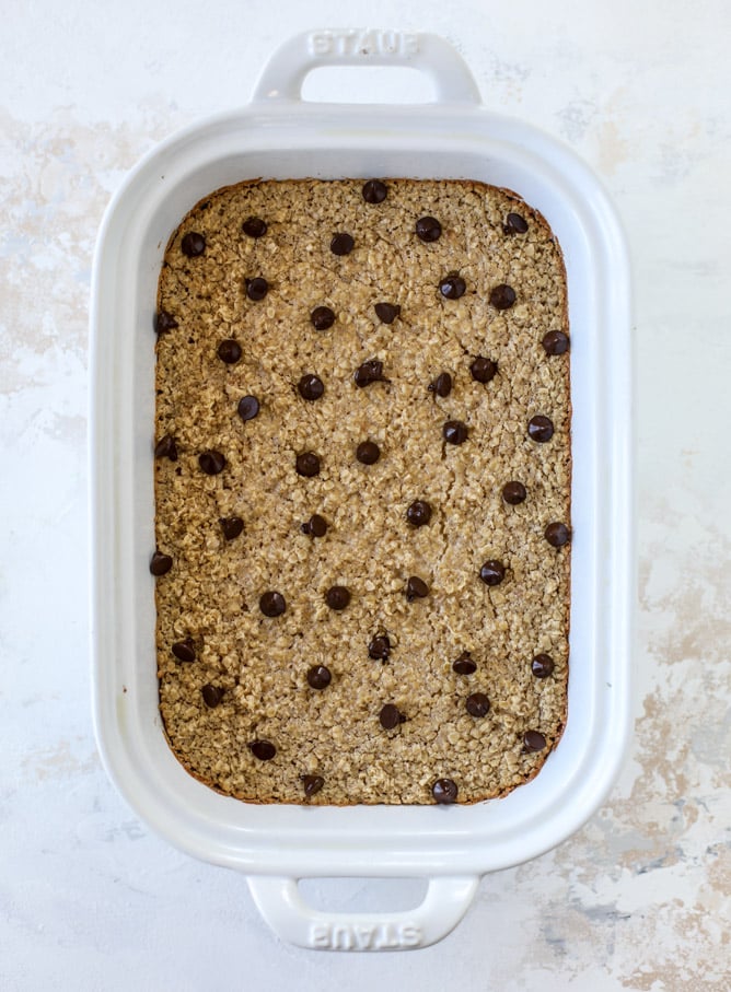 best ever baked oatmeal I howsweeteats.com #baked #oatmeal #breakfast #brunch