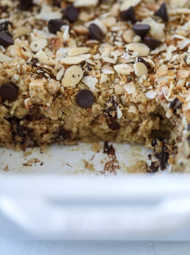 best ever baked oatmeal I howsweeteats.com #baked #oatmeal #breakfast #brunch