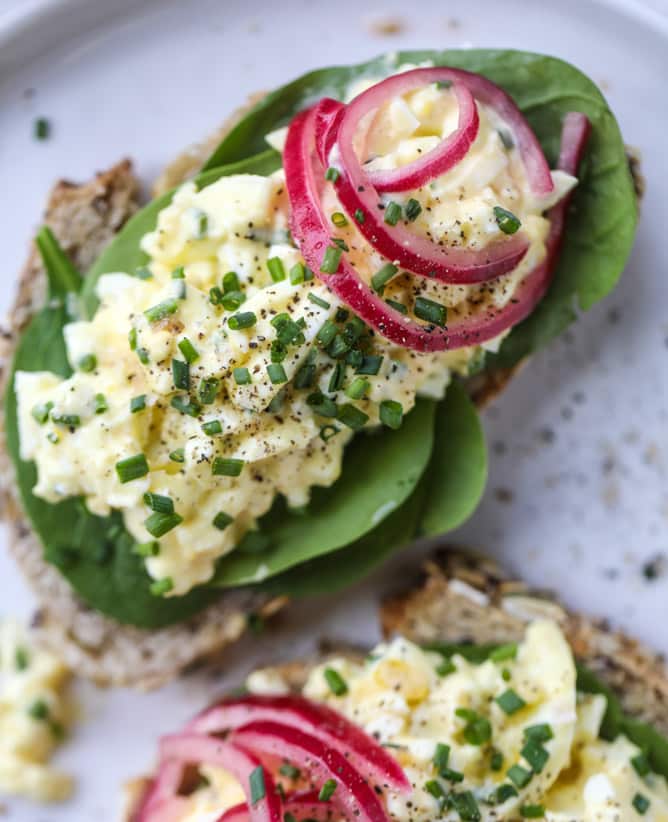 best ever egg salad I howsweeteats.com #eggsalad #recipes #eggs #greekyogurt