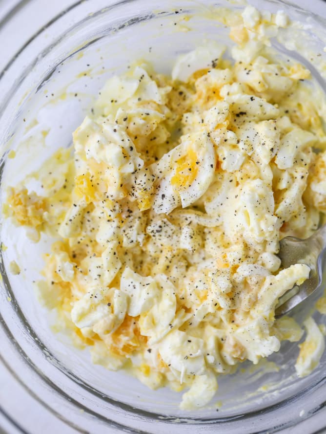 best ever egg salad I howsweeteats.com #eggsalad #recipes #eggs #greekyogurt