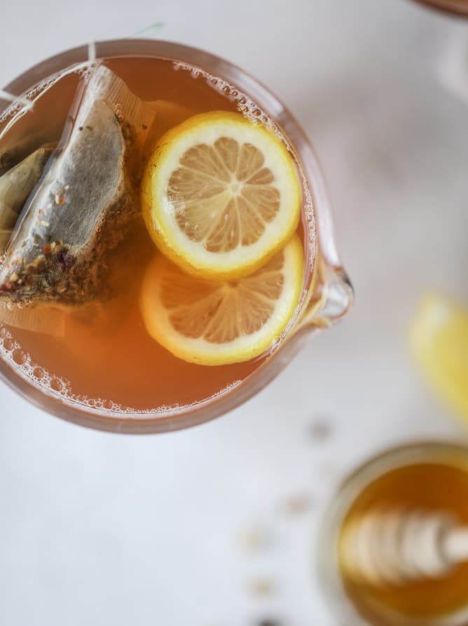 homemade starbucks medicine ball I howsweeteats.com #medicinball #tea #starbucks #citrushoneytea