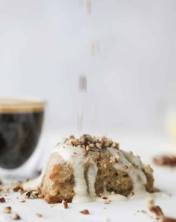 hummingbird cake scones I howsweeteats.com #scones #hummingbird #cake #breakfast #pineapple #coconut #banana
