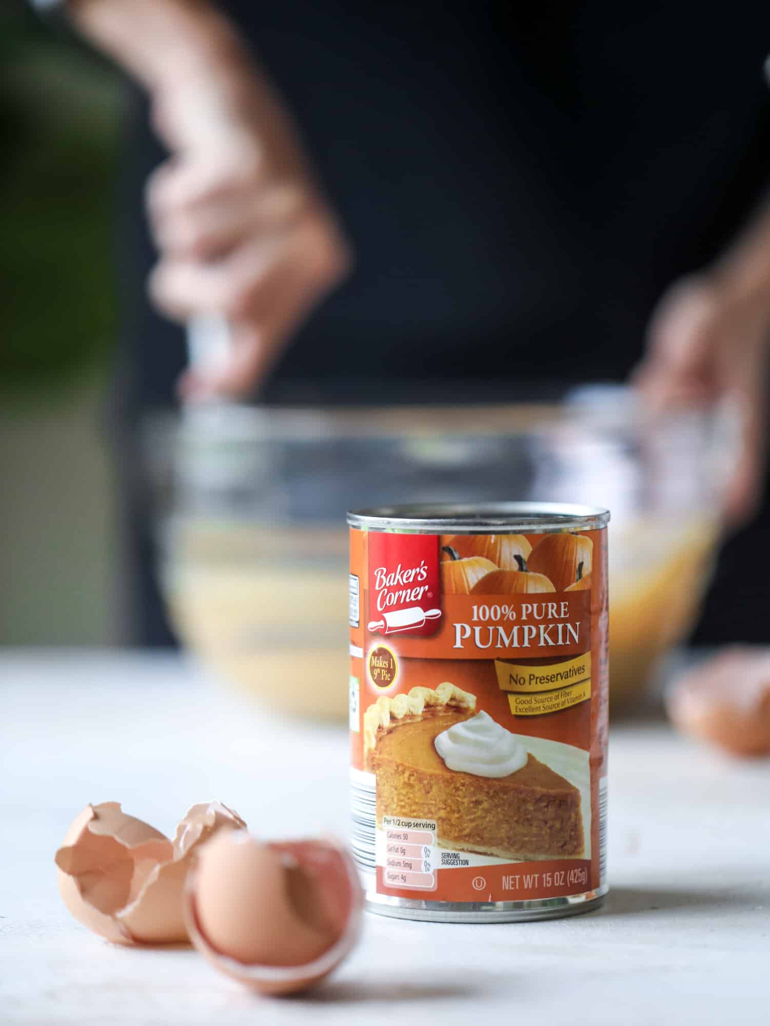 This brûlée pumpkin pie is the best of both worlds in pumpkin desserts! A delicious flaky crust, a creamy pumpkin filling and a crunchy, crispy topping - brûléed sugar right before serving. It's a whole new way to serve pumpkin pie! I howsweeteats.com #pumpkinpie #brulee