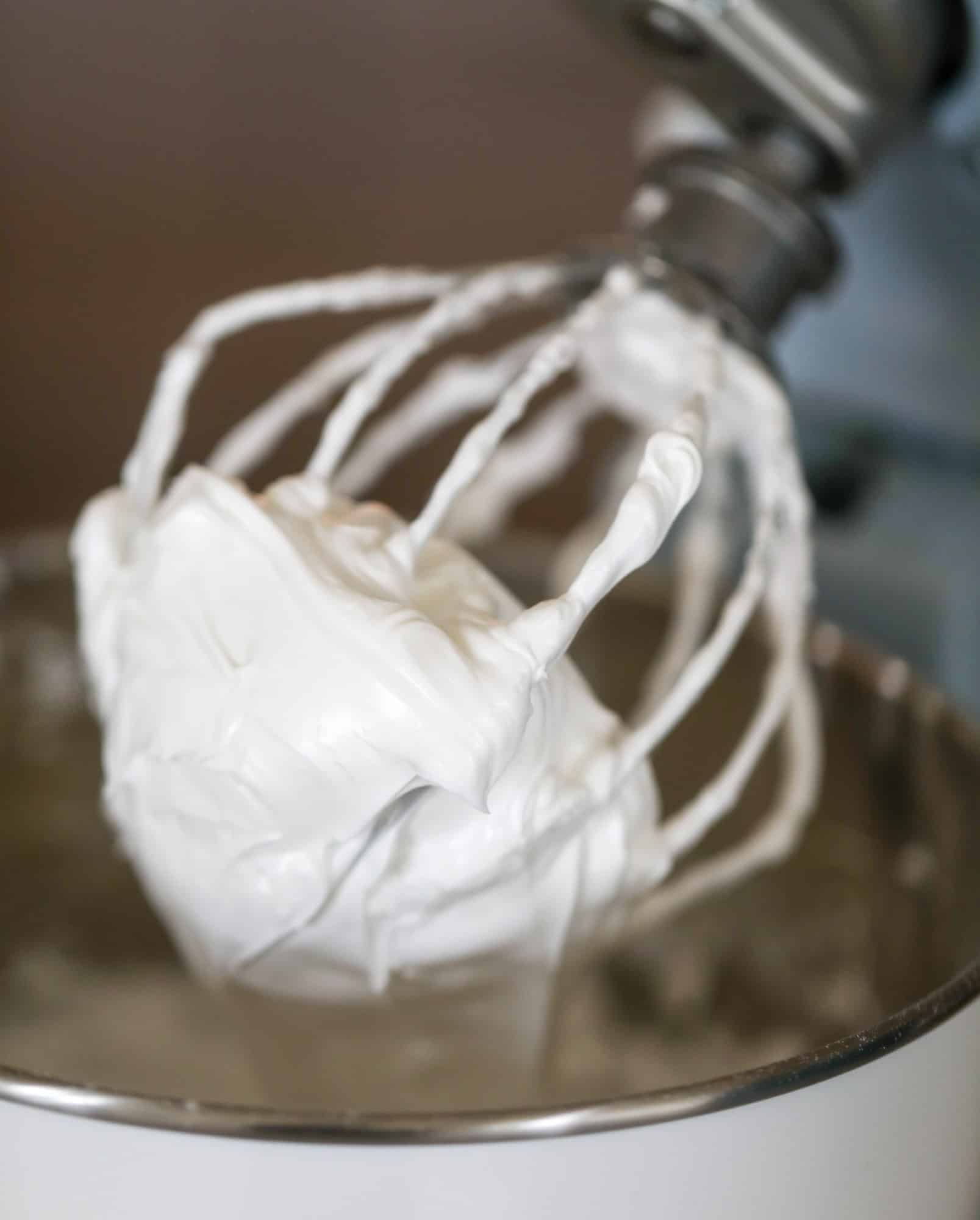 This peanut butter pie recipe is almost identical to the one that my grandmother made when I was a crust. Flaky pastry crust is what makes this pie different, along with a creamy no-bake peanut butter filling that is rich and decadent! I howsweeteats.com #peanutbutter #pie