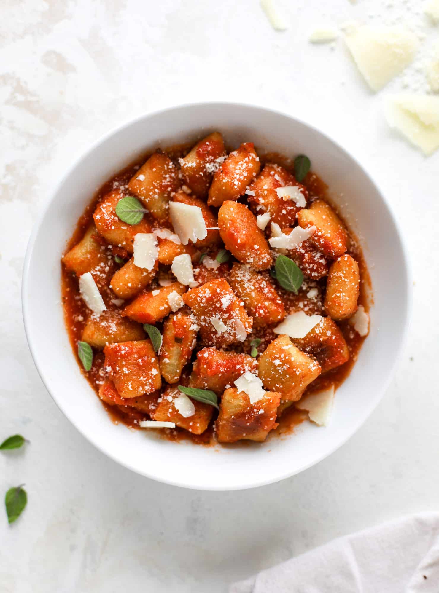 Homemade cauliflower gnocchi that tastes just like the Trader Joe's version! It's made with cauliflower, comes together fast and is super easy! I howsweeteats.com #cauliflower #gnocchi