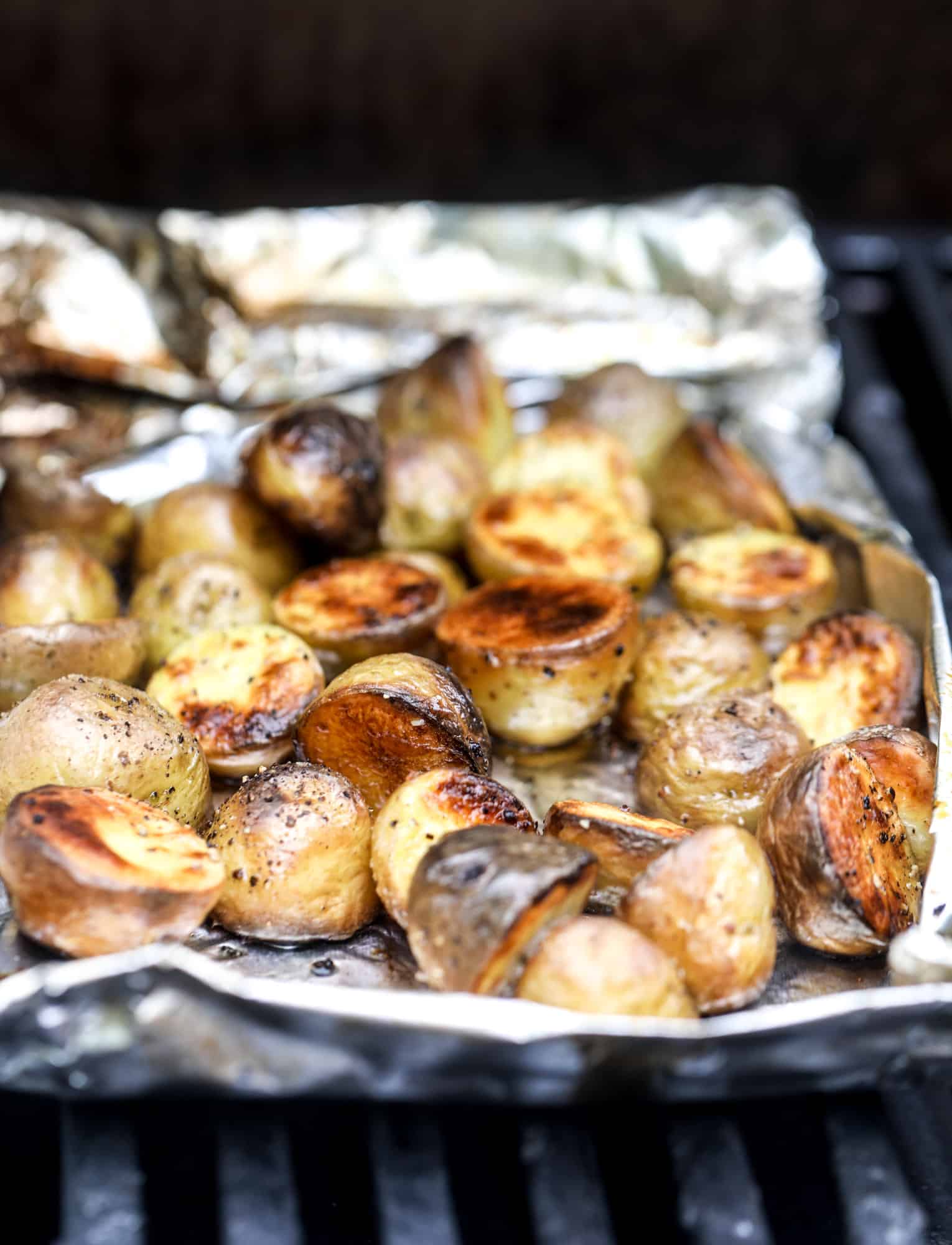 potatoes on the grill 