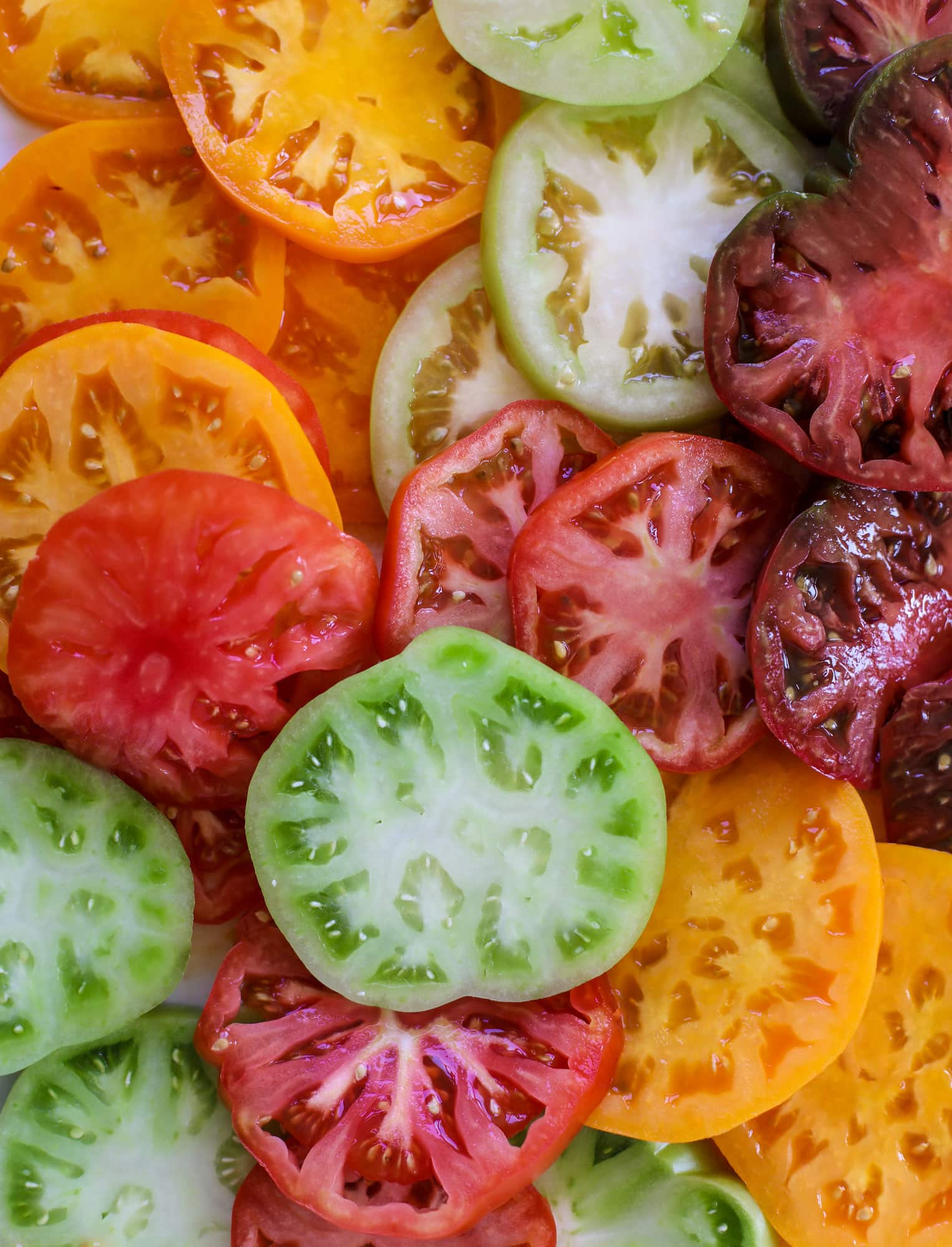 sliced heirloom tomatoes