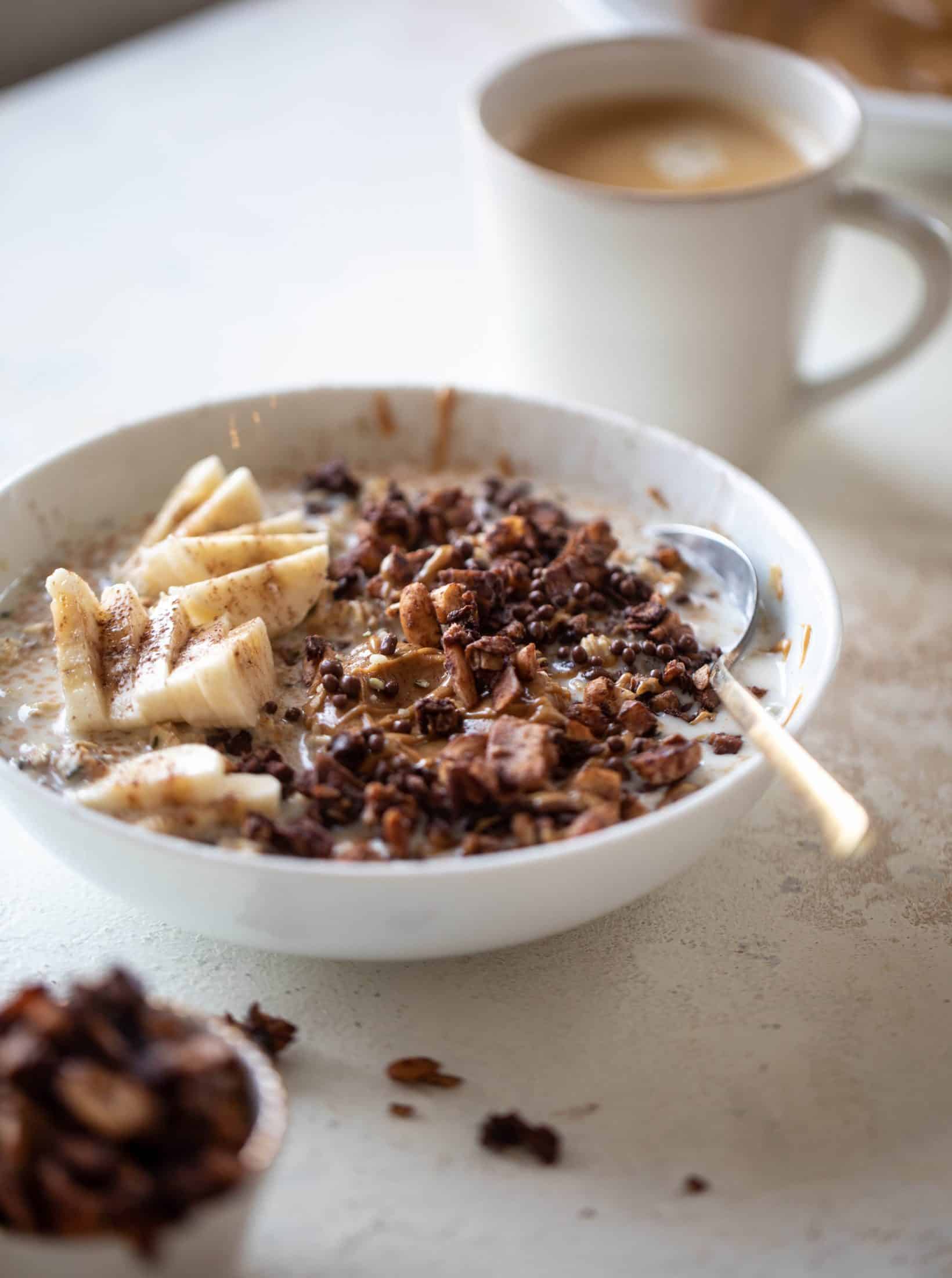 These peanut butter overnight oats are my favorite breakfast! Top with 5 minute grain free chocolate granola and it's the best combo ever.