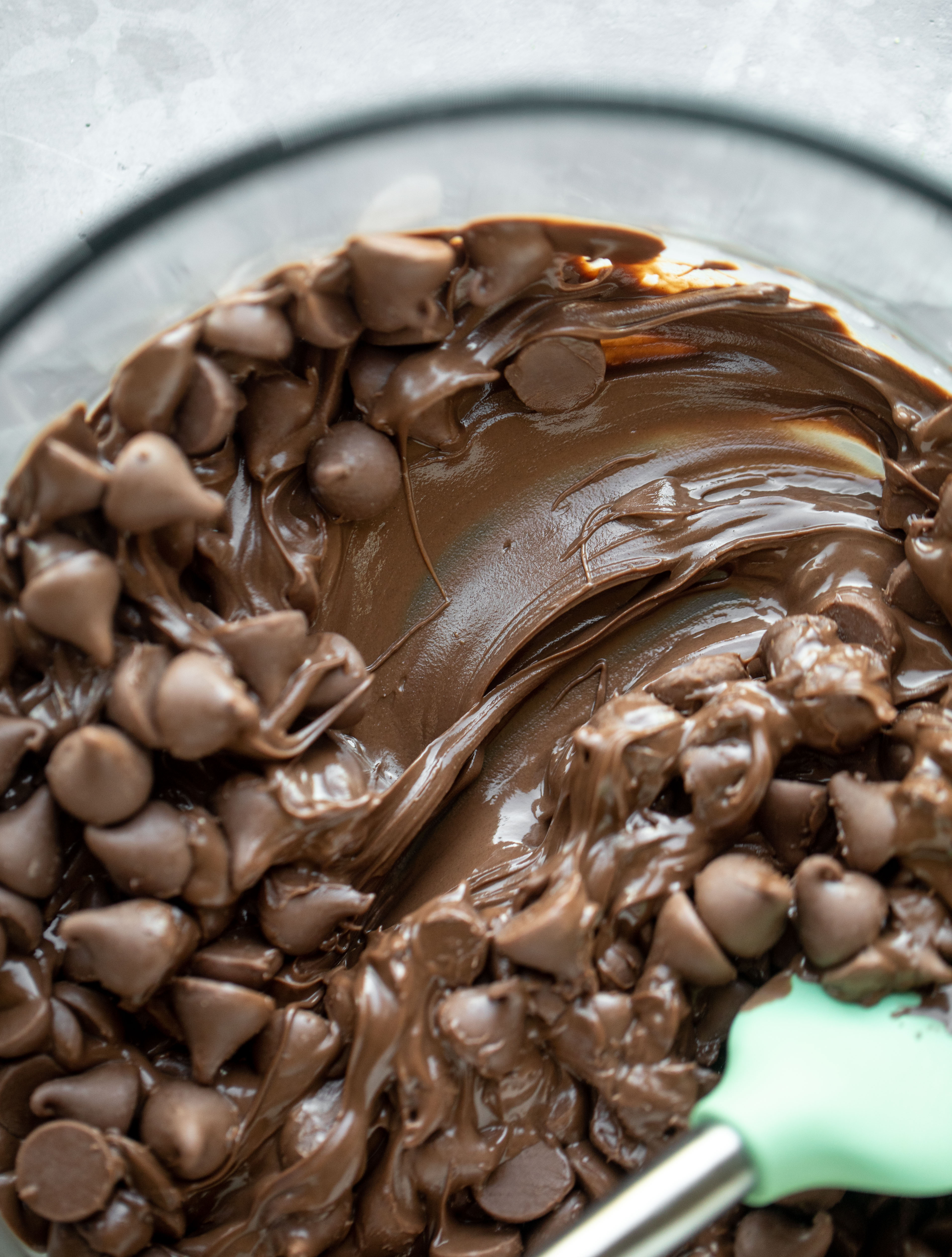 These ritz peanut butter cups are everything! Creamy peanut butter, flakey, buttery crackers, melted chocolate and flaked salt. They are unreal.