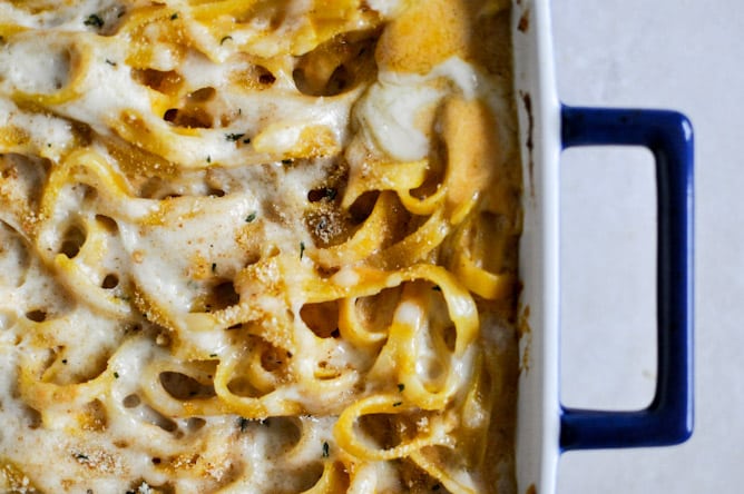 Baked Pumpkin Fettuccine Alfredo I howsweeteats.com
