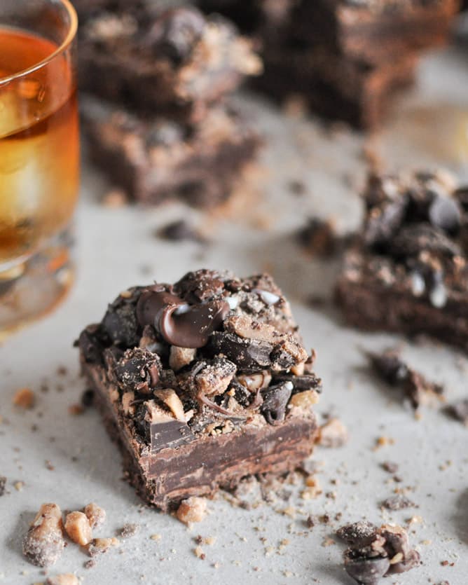 Loaded Chocolate Bourbon Fudge I howsweeteats.com